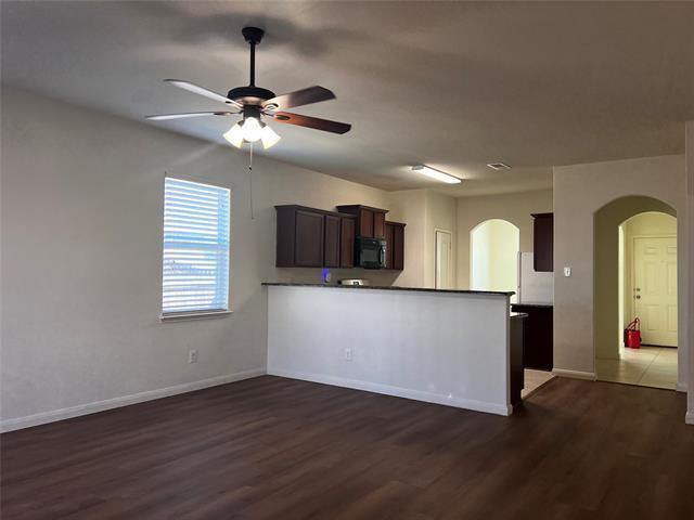 Foto del edificio - 208 Cottonwood Dr