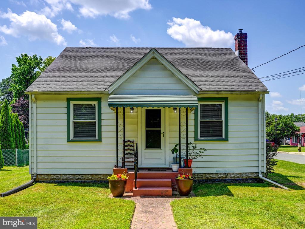 Foto principal - 7611 Sparrows Point Blvd