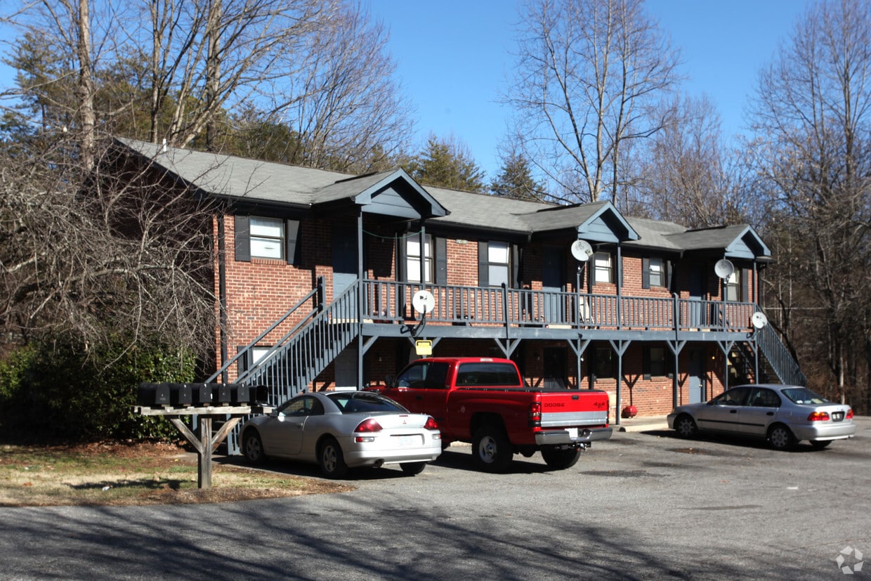 Foto del edificio - 2406 Markwood Ln