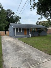 Building Photo - 1083 Revere St