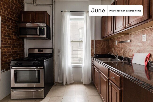 Foto del edificio - Room in Shared 3 bed/1 bath home in Central Harlem