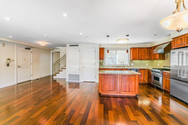 Foto del edificio - 2443 Clement St