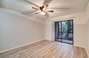 Building Photo - 10110 Forum W Dr