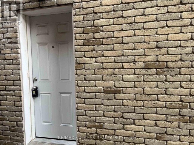 Photo du bâtiment - 65 Olivia Marie Rd