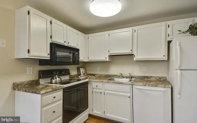 Building Photo - 2075 Whisperwood Glen Ln