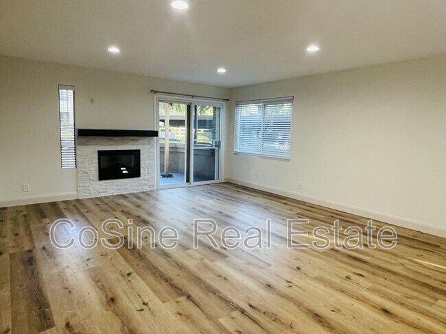 Building Photo - 9885 Scripps Westview Way