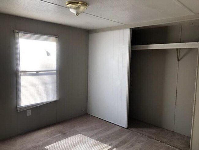 Building Photo - Tad Mobile Home Park