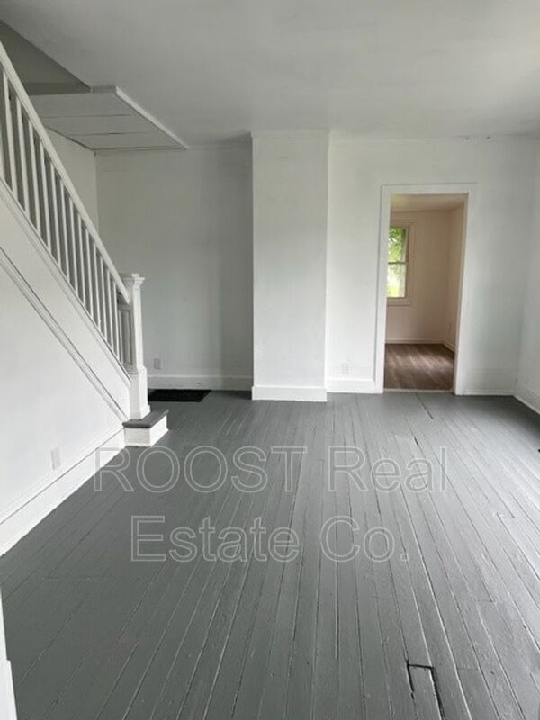 Foto del edificio - 1328-1330 Clifton Ave