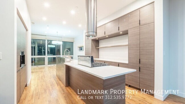 Photo - 1363 W Ancona St House