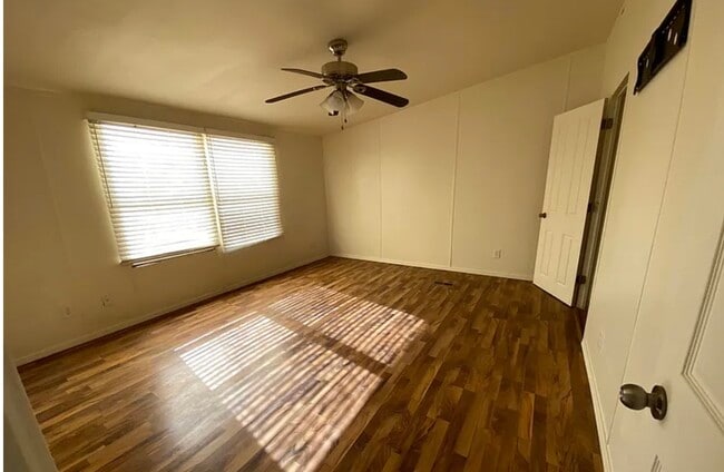 Building Photo - 4350 W Hammon Dr