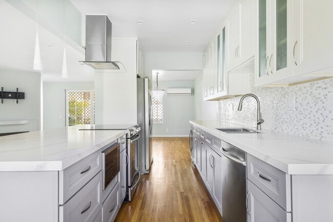 Photo - 1020 19th St Apartment