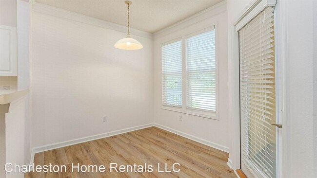 Building Photo - 1 br, 1 bath House - 1021 Rosewood Lane