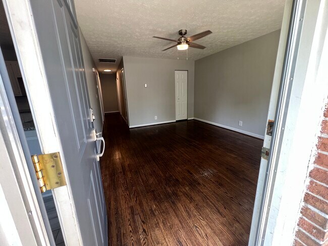 Living Room - 2265 Wren Ave