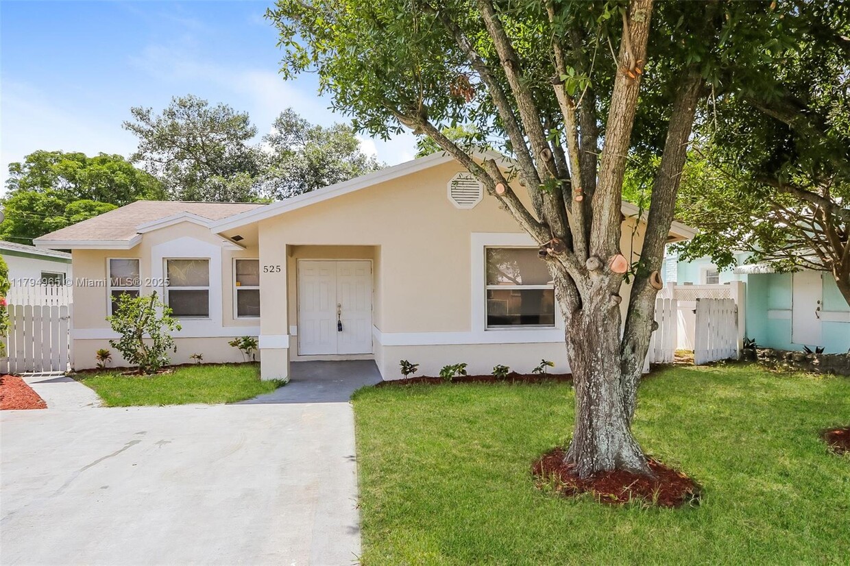 Foto principal - 525 20th Ave N