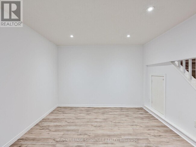 Building Photo - 1195 Chada Ave