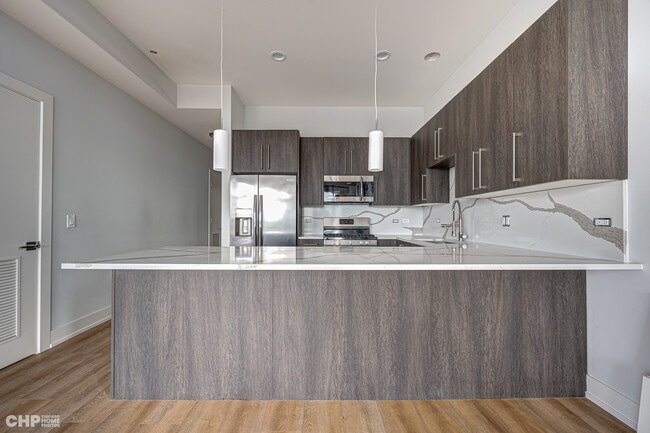 Building Photo - 3114 N Ridgeway Ave