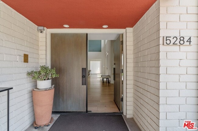Building Photo - 5284 Los Diegos Way