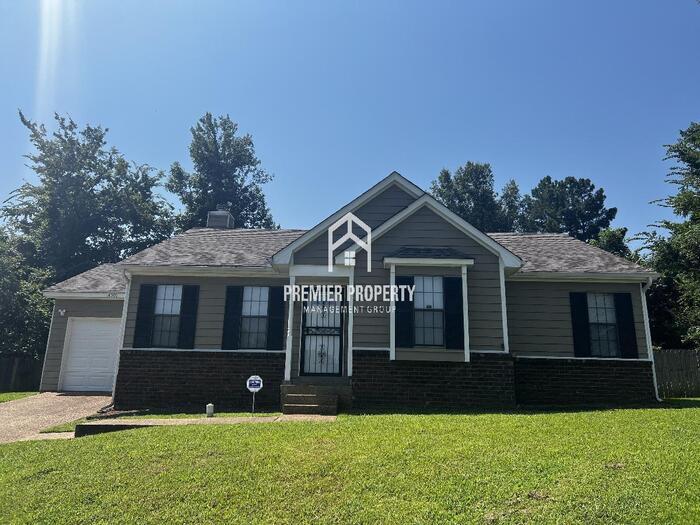 Photo - 4301 Brickwood Ln - Available NOW!