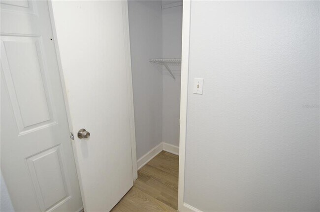 Foto del edificio - 8758 Mallard Reserve Dr
