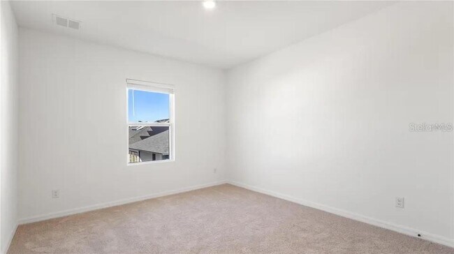 Foto del edificio - 3128 Voyager Ave