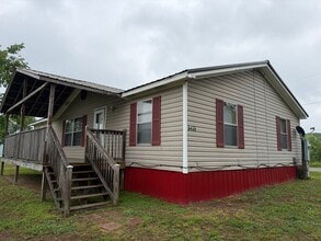 Building Photo - 6439 Spring Place Rd SE