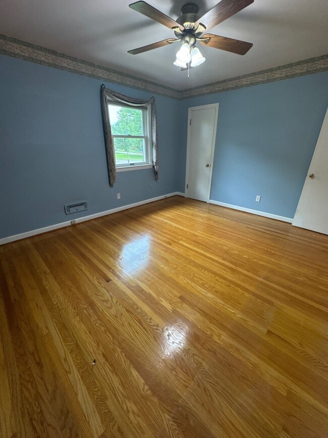Foto del edificio - 4305 Darbrook Rd