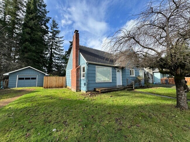 Building Photo - 3 Bedroom, 1 Bathroom in Toledo!