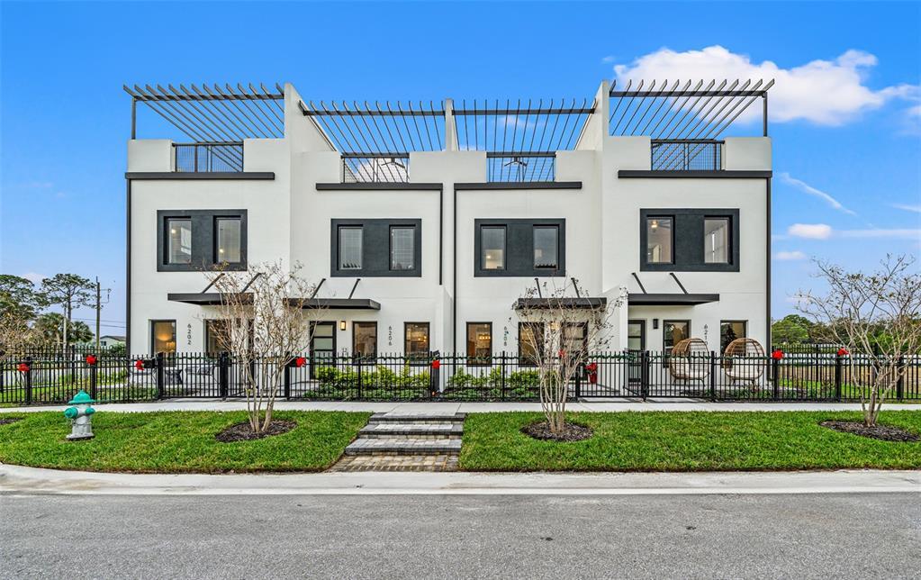 Foto principal - 6210 64th Way N