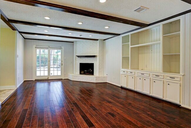 Foto del edificio - 12214 Whittington Dr