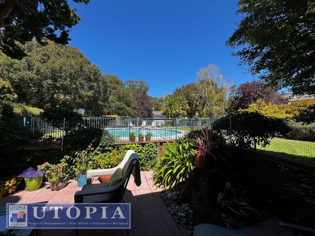 Foto del edificio - Bright Natural Lighting 3-Bedroom, 2 Bathr...