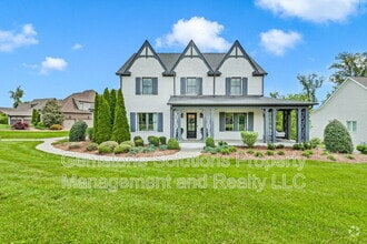 Building Photo - 1806 Burland Cres
