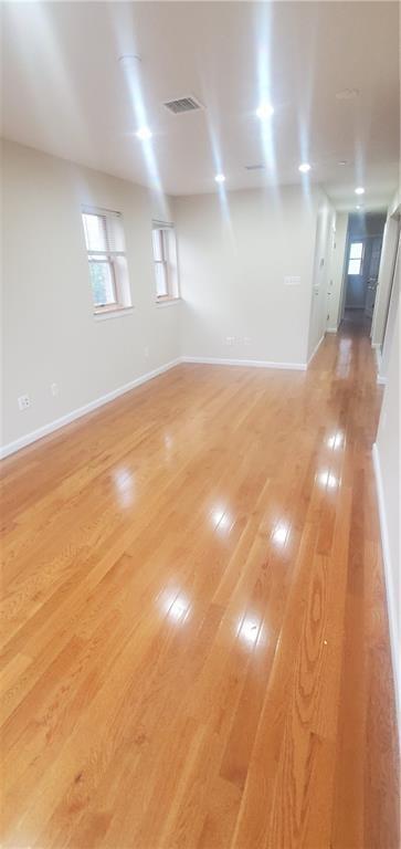 Foto principal - 903 Cortelyou Rd