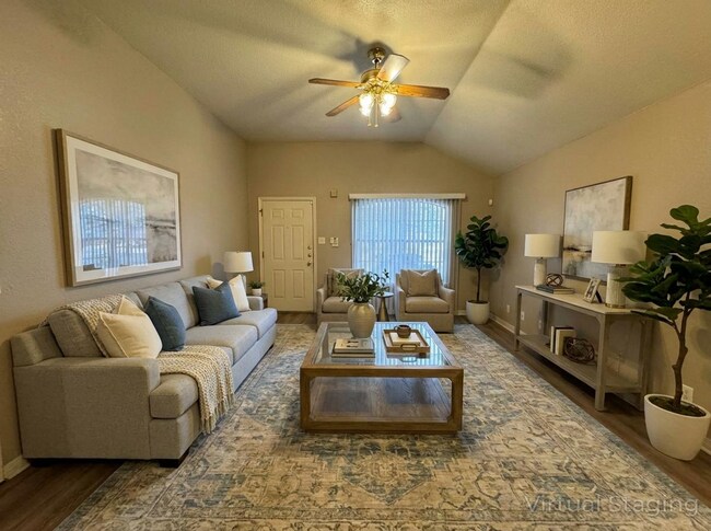 Foto del edificio - 4802 John David Dr