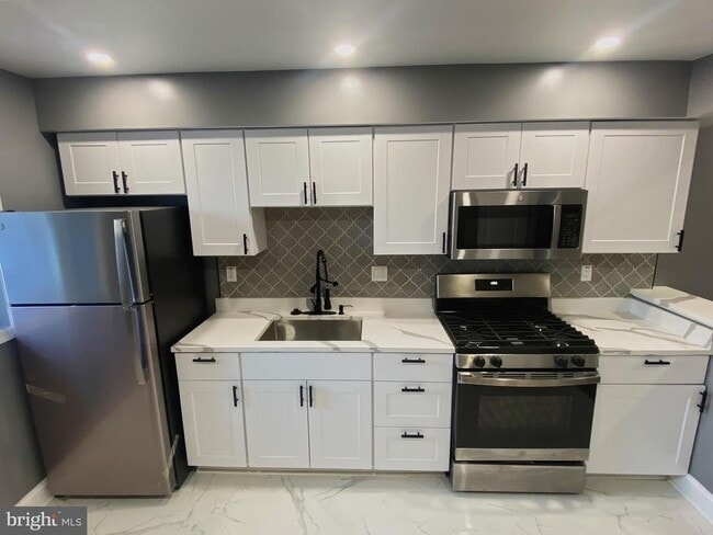 Building Photo - 1604 Cliftview Ave