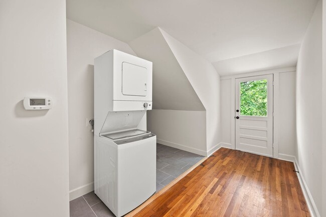 Foto del edificio - 1407 Clover St NW