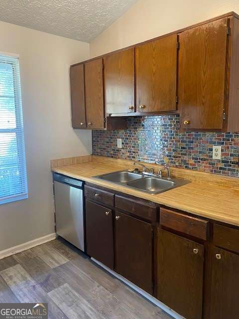 Foto del edificio - 5435 Glen Haven Dr