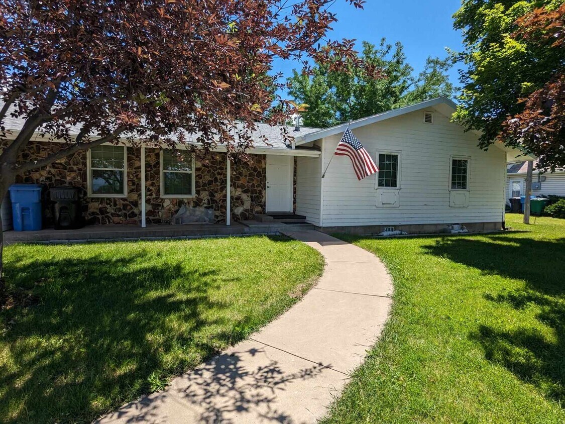 1760 N 400 E, North Logan, UT 84341 House Rental in North Logan, UT