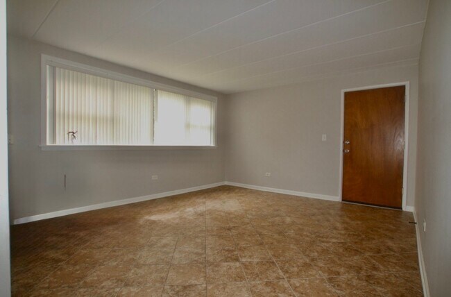 Foto del edificio - 10931 S Lloyd Dr