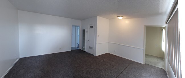 Foto del edificio - 10219 England Ave