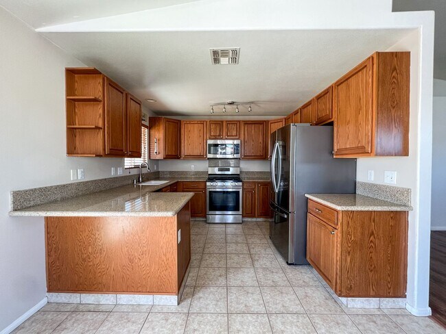 Building Photo - MOVE IN SPECIAL: $200 OFF FIRST MONTHS RENT!*