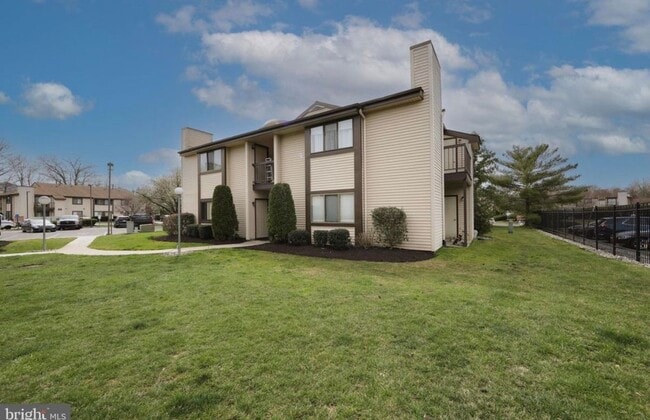 Building Photo - 504 Britton Pl