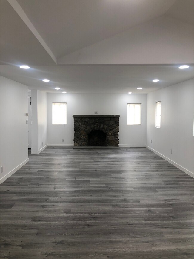 Foto del edificio - 629 Glendale Trail