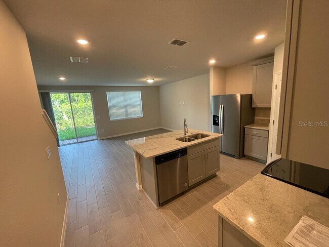 Foto del edificio - 418 Legacy Lp