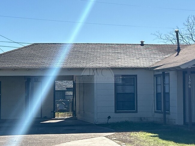 Building Photo - 1306-1308 Jacqueline Street, Killeen