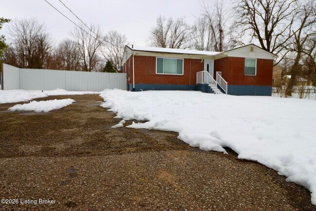 Foto del edificio - 6104 E Manslick Rd