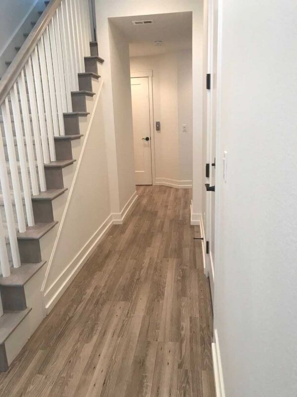 Building Photo - 2529 Navarra Dr