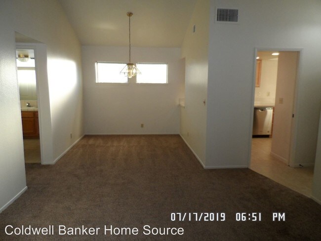 Building Photo - 2 br, 2 bath House - 19237 Palm Way