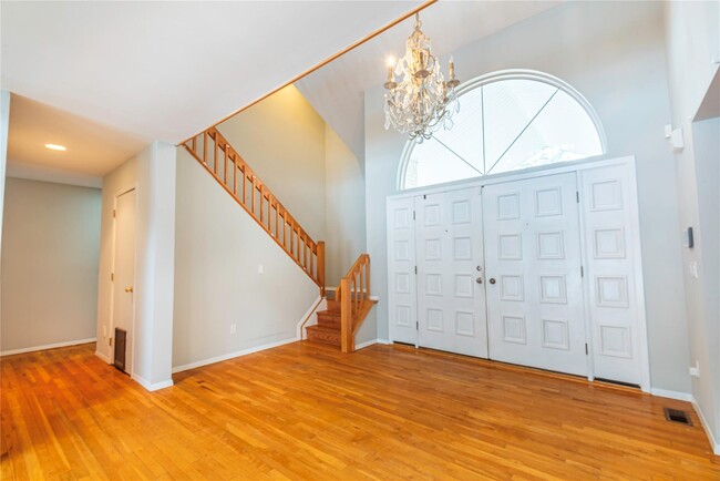 Building Photo - 24 Wisteria Dr