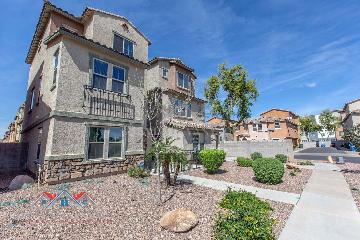 Photo - 2218 North 77th Drive