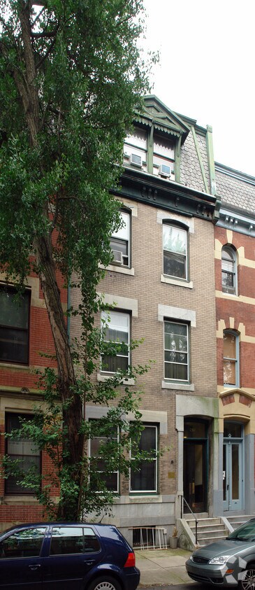 Building Photo - 2312 Delancey Pl